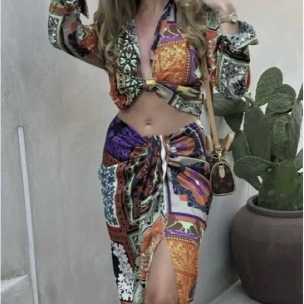 Zara Multicolor Patterned set - Picture 2 of 10
